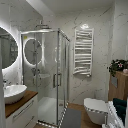 Przytulny Nieopodal Manufaktury Apartment